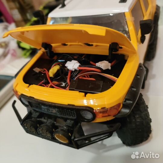 Tayota cruiser 1:18