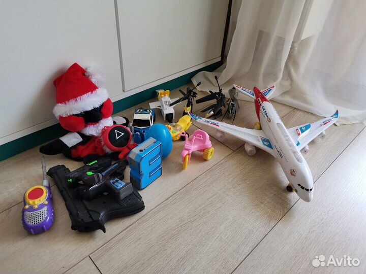 Игрушки - большой выбор)