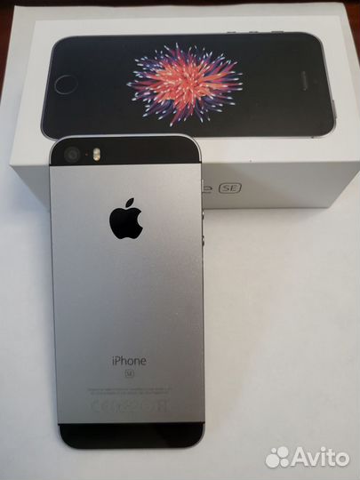iPhone SE, 32 ГБ