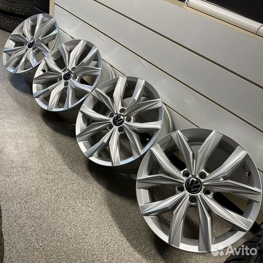 Диски VW Tiguan R18 5*112 оригинал