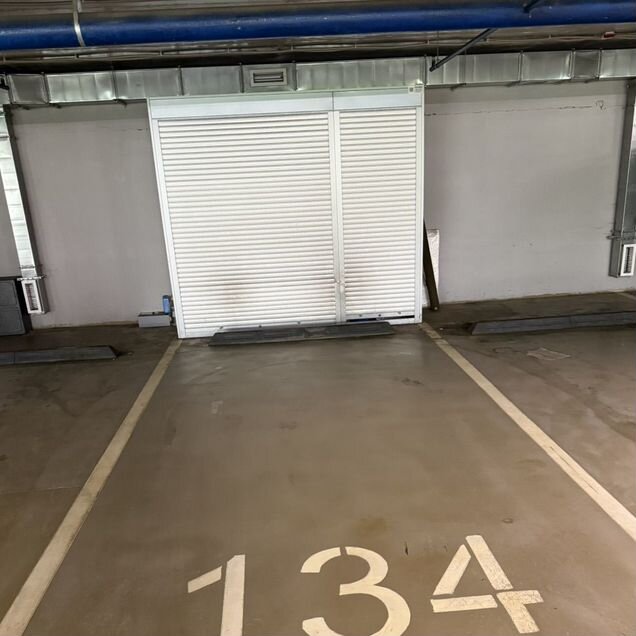 Машиноместо, 14 м²