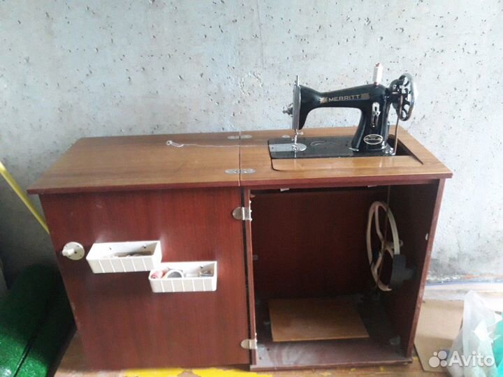 Швейная машина merritt с ножным приводом