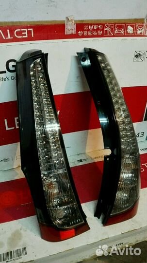 Стоп сигнал митсубиси грандис правый/левый