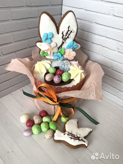 Пасхальные куличи и украшения для куличей