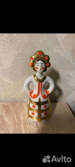 Барышня в кокошнике