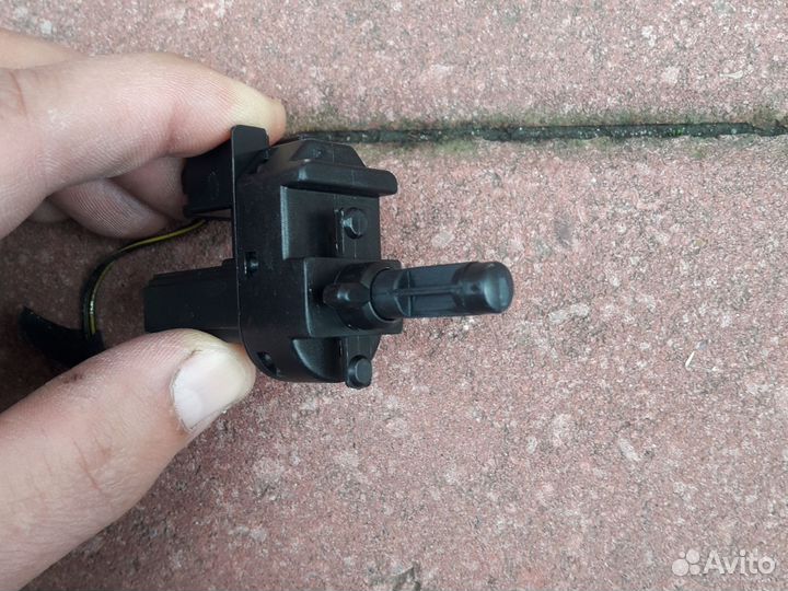 Датчик педали сцепления Ford focus 2