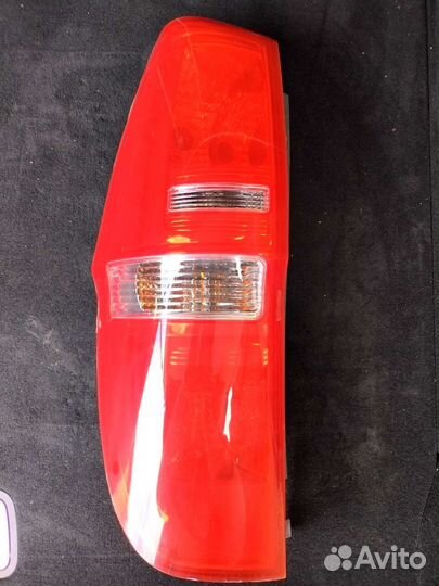 Задний левый фонарь hyundai starex
