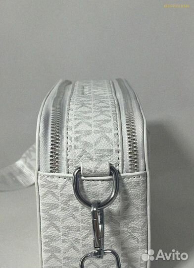 Стильная и удобная сумка Michael Kors через плечо