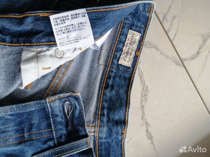 Джинсовые шорты levis
