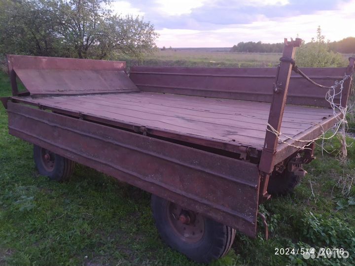 Тракторный прицеп телега