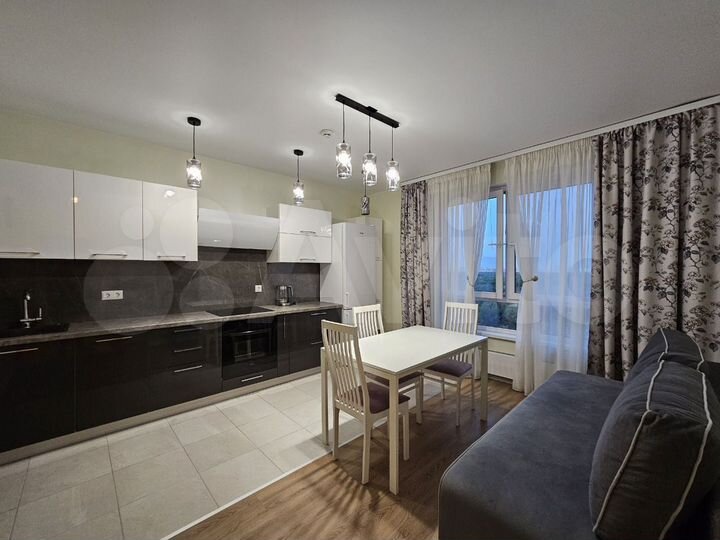 2-к. квартира, 52 м², 14/21 эт.