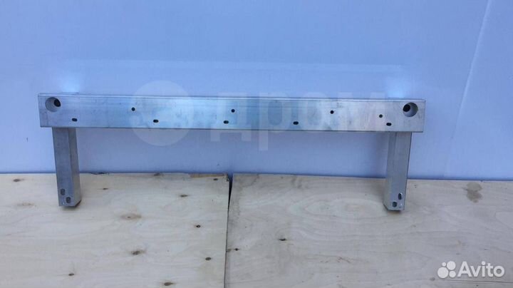 Балка переднего подрамника Infiniti Fx Qx70