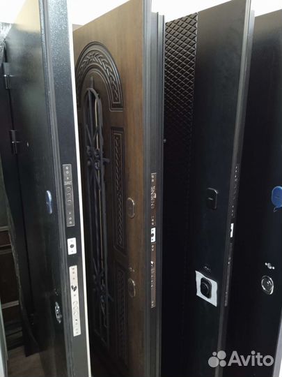 Входная дверь