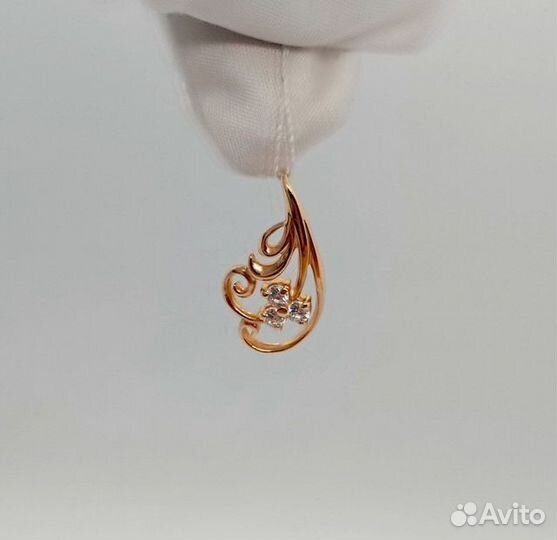 Подвеска с синтетическим камнем Золото