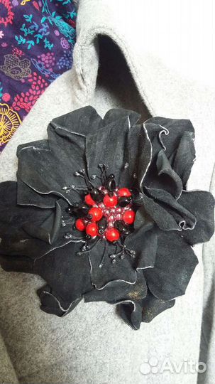 Декоративный кожаный цветок