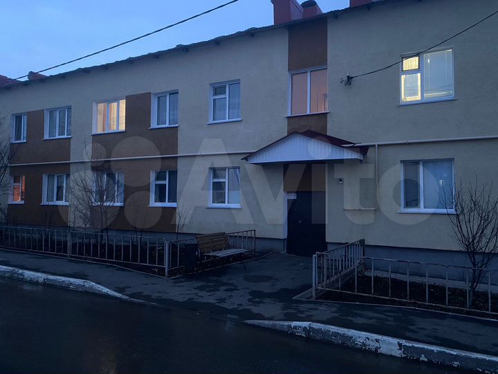 2-к. квартира, 42 м², 1/2 эт.