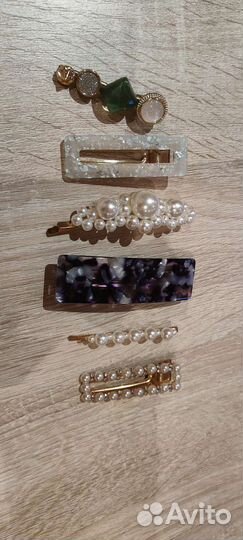 Заколки для волос