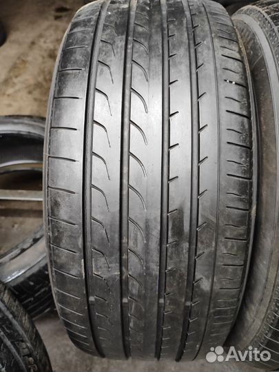 Yokohama BluEarth RV-02 245/45 R19 98W