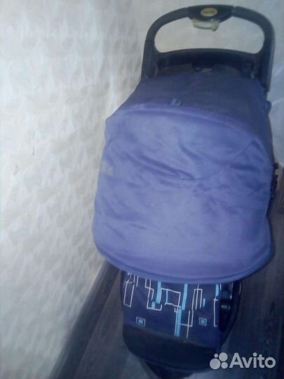 Прогулочная коляска
