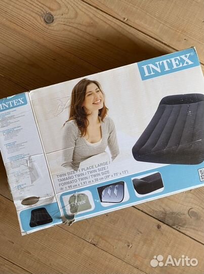 Надувной матрас Intex