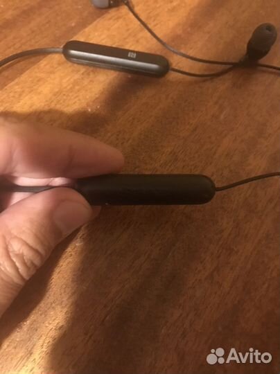 Беспроводные наушники Sony Wi c300