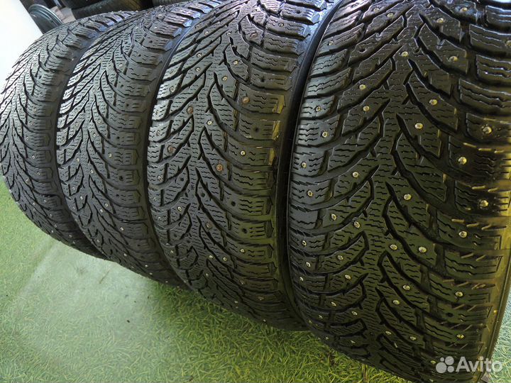 Nokian Tyres Hakkapeliitta 9 245/40 R19