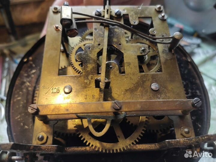 Старинные настенные часы Германия