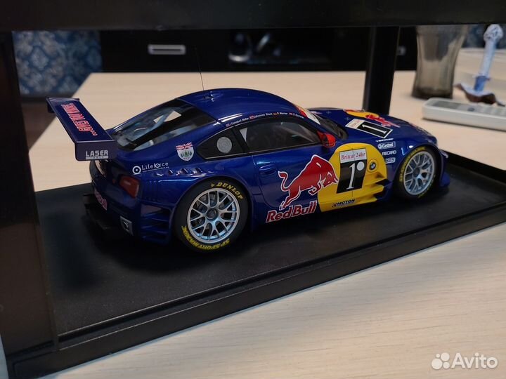 1:18 BMW Z4 Silverstone red bull Autoart 1/18
