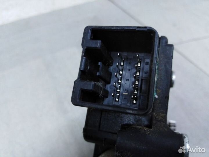 Моторчик люка Инфинити