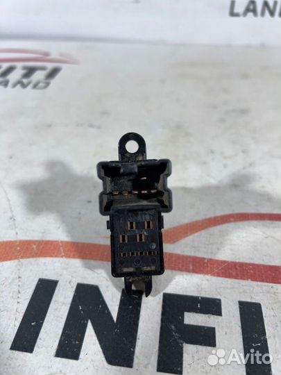 Блок кнопок стеклоподъёмника Infiniti G35/37/25