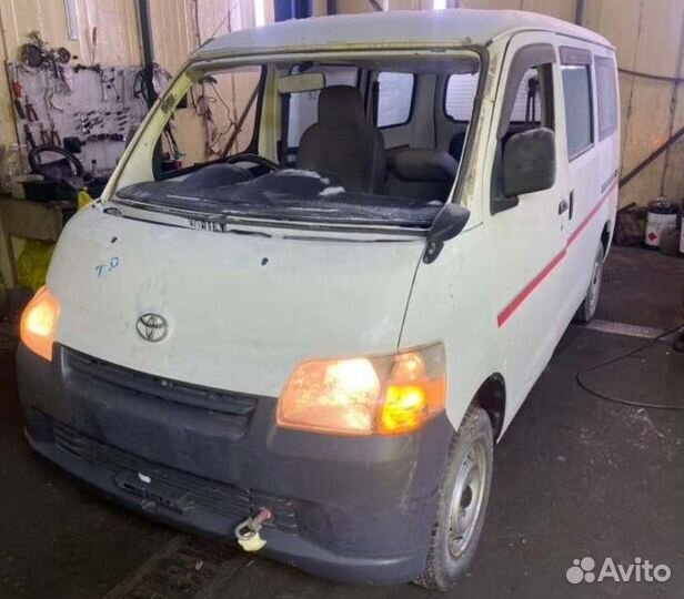 Бампер задний Toyota Town Ace/Lite Ace