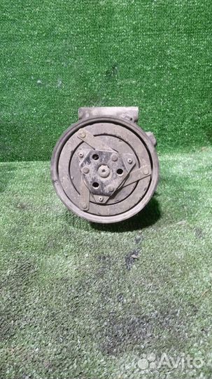 Компрессор кондиционера Renault Megane 2 F4R770