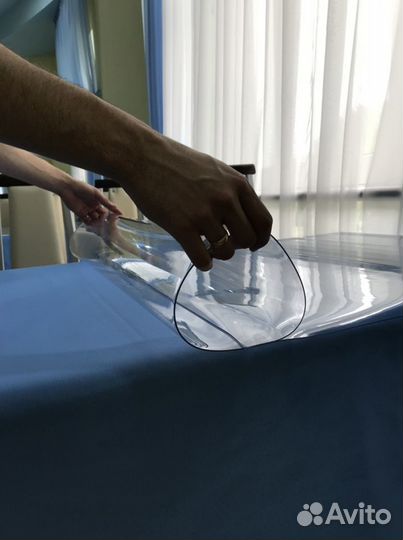 Гибкое мягкое стекло