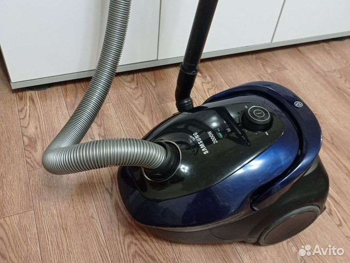 М О Щ Н Ы Й Пылесос L G