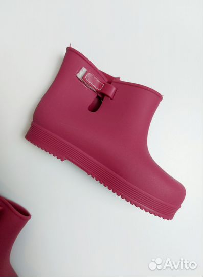 Резиновые полусапожки