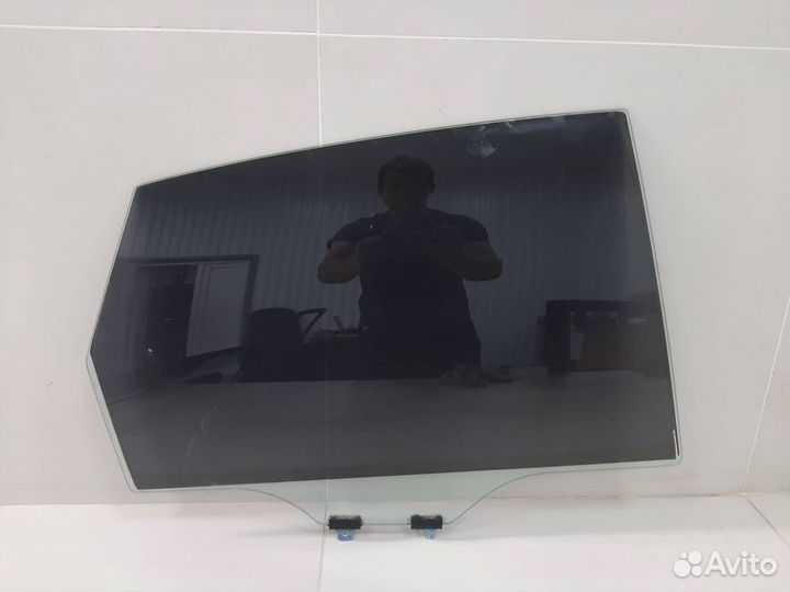 Стекло двери задней правой Subaru Impreza G12 2007