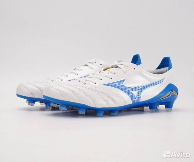 Футбольные бутсы mizuno morelia