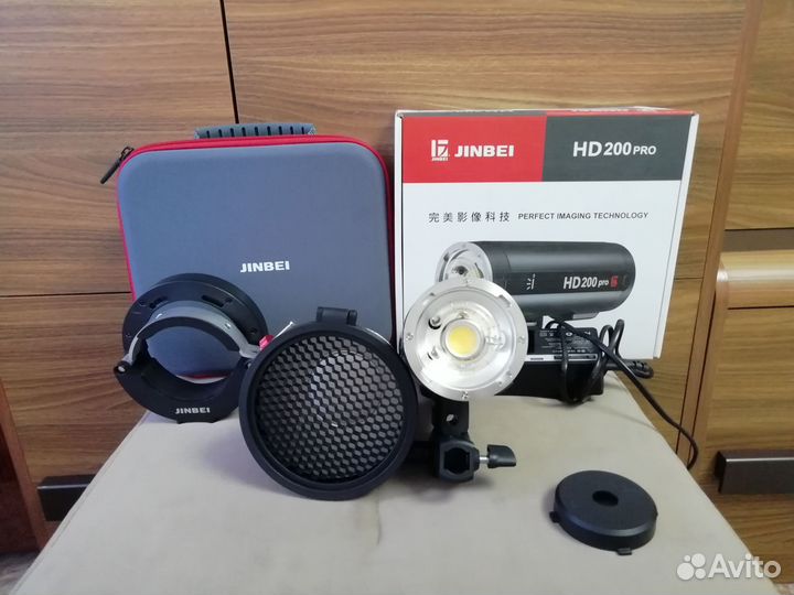 Вспышка Jinbei HD 200 PRO