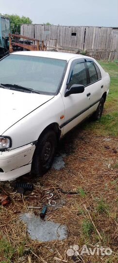 Nissan Primera, 1993