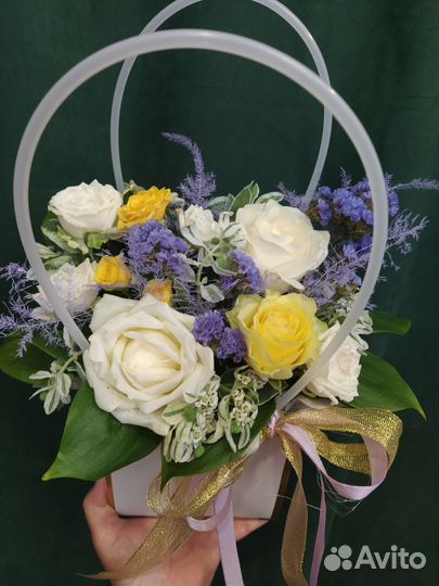 Цветы в коробке