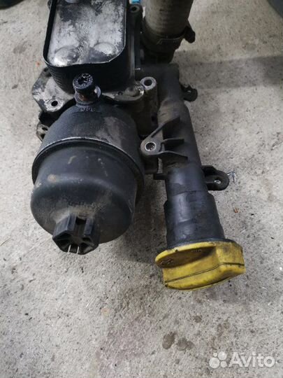 Радиатор масляный Opel Astra универсал Z13DTH 2008