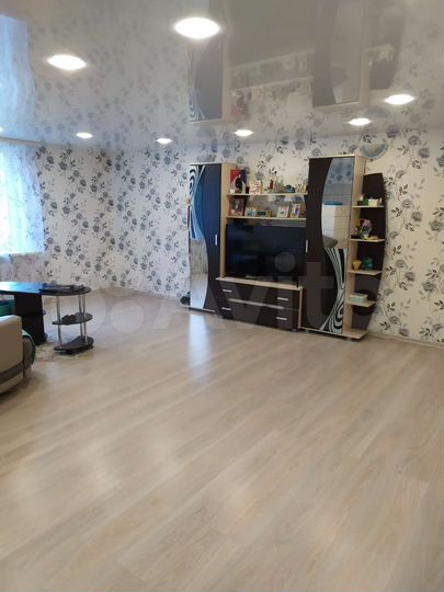 Дом 300 м² на участке 10 сот.