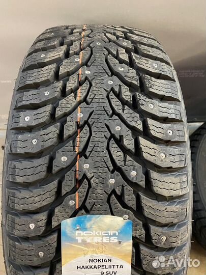 Nokian Tyres Hakkapeliitta 9 SUV 315/35 R20 110T