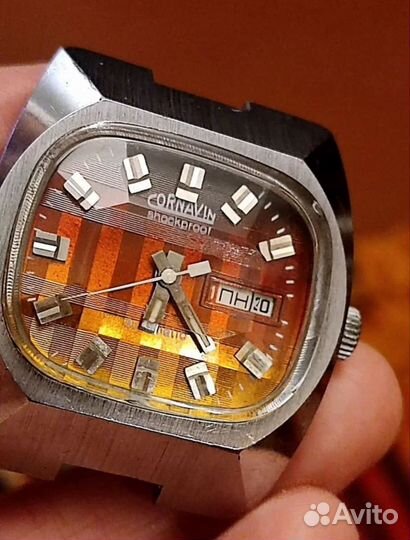 Часы Kornavin кварц