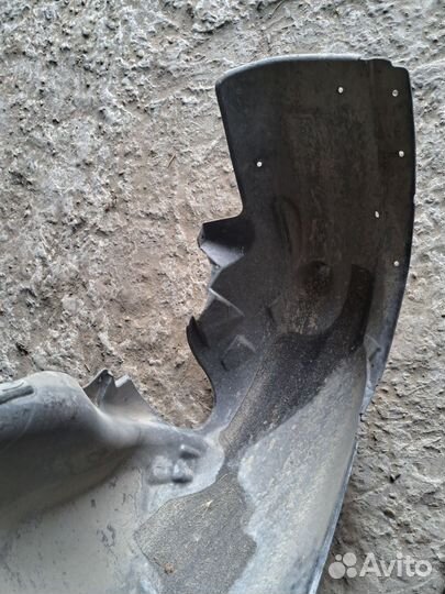 Подкрылок задний BMW E60