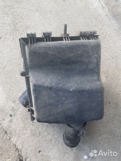 Корпус воздушного фильтра Mercedes vito 638