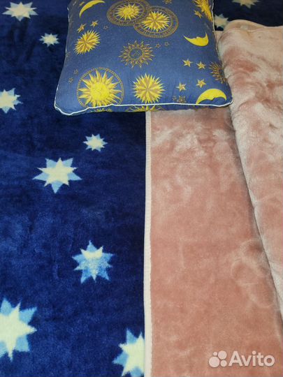 Плед теплый плотный 1,5сп куплен. Есть Подушка