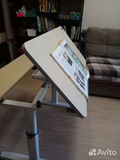 Растущая парта и стул