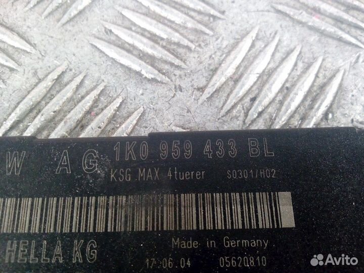 Блок комфорта для Volkswagen Caddy 3 1K0959433BL