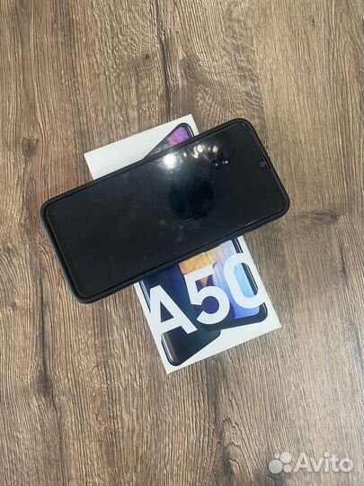 Телефон Samsung а 50